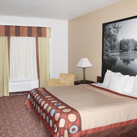 Super 8 By Wyndham Three Rivers Exterior foto
